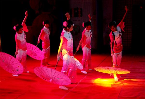 烟花三月下杨州简谱_烟花三月下扬州简谱(3)