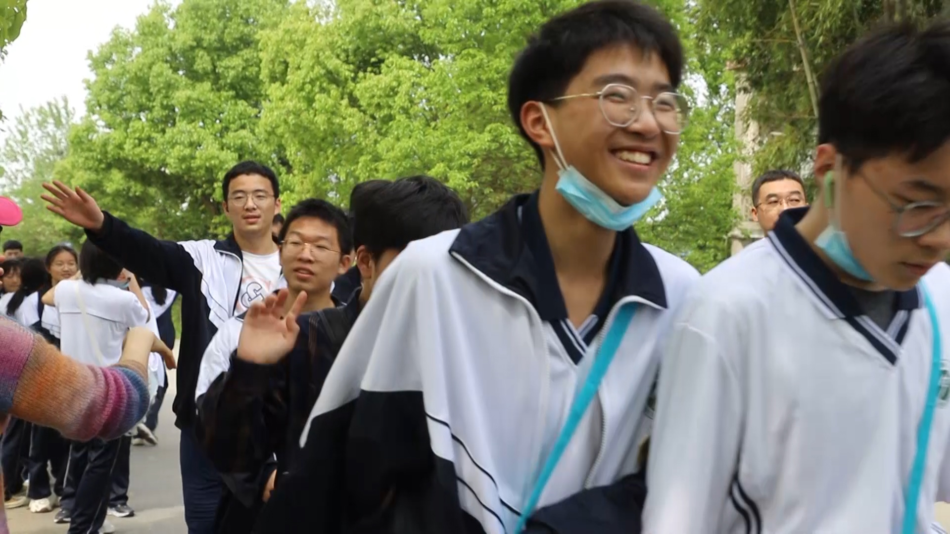 一中徒步111.jpg 一中徒步111.jpg