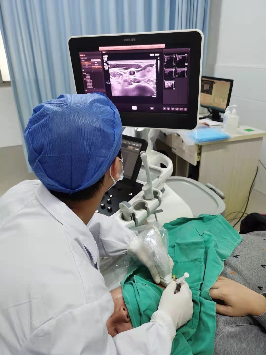 金山科技宫腔直视吸引手术系统完成高难度手术_金山科技，全球智慧医疗专家