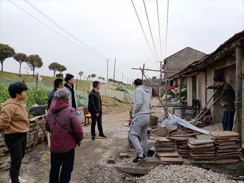 5925efdffbd2bb5a65c23cb4d0739b3