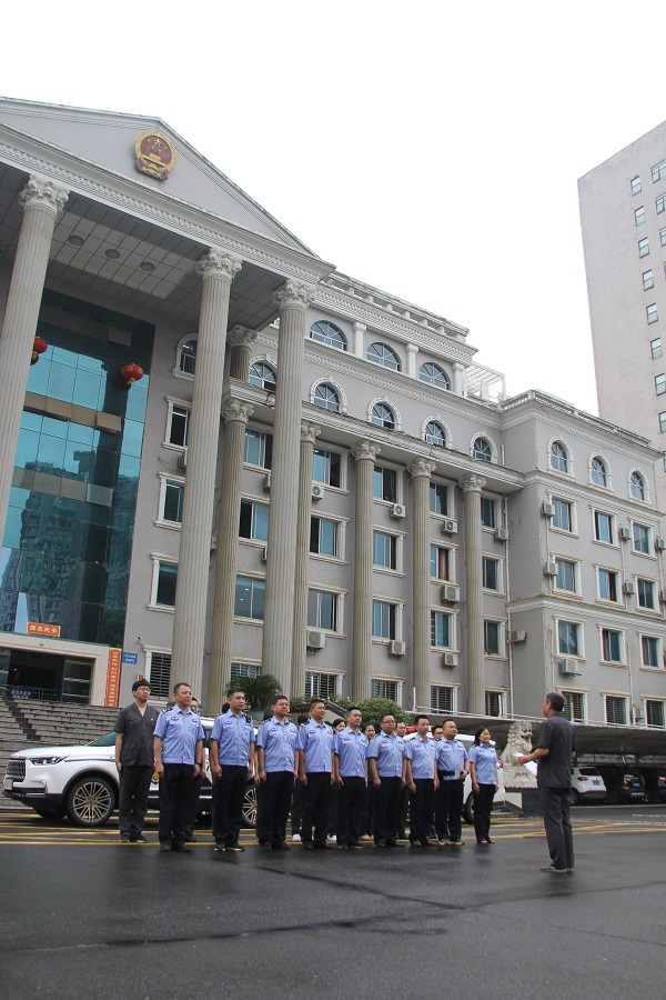 整队出发.jpg 整队出发.jpg