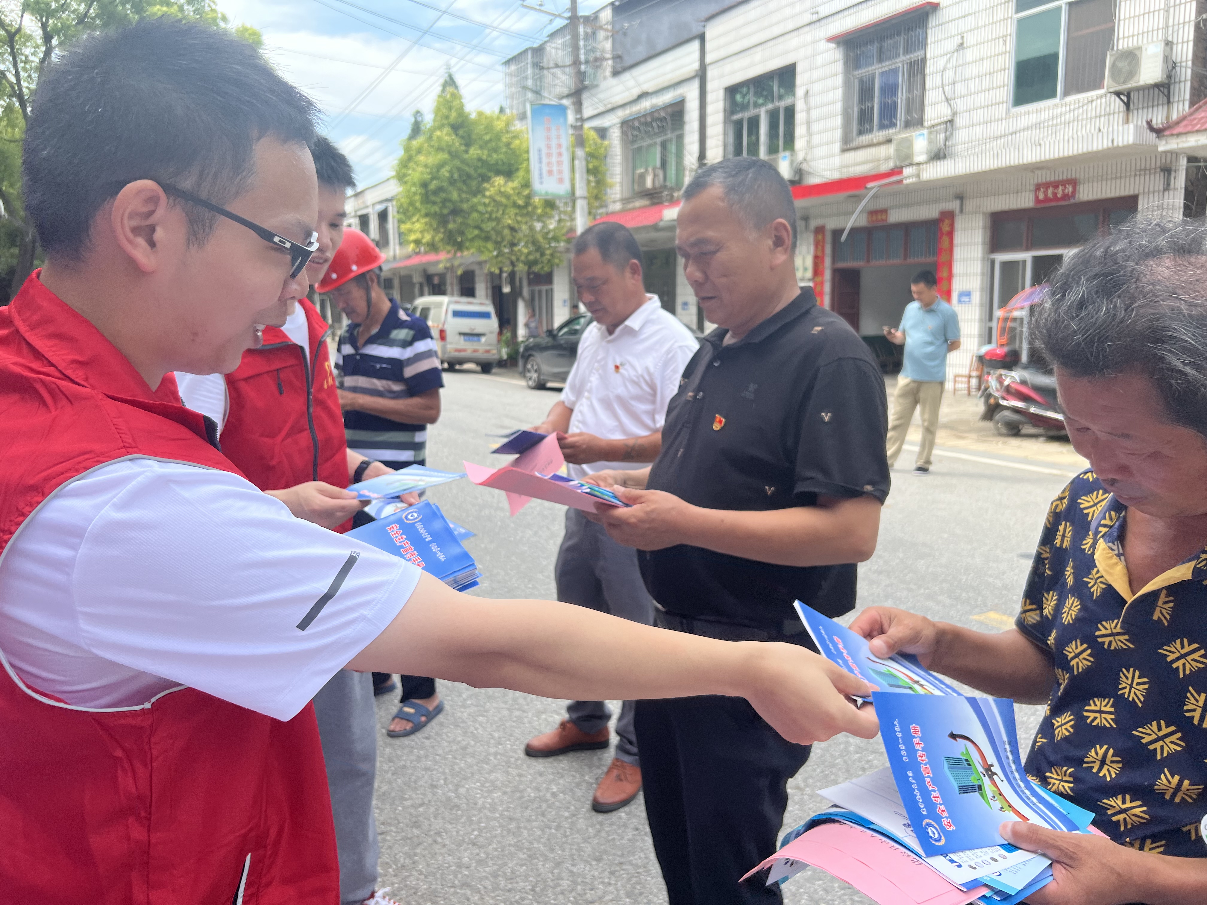 微信图片_20220627151615.jpg 微信图片_20220627151615.jpg