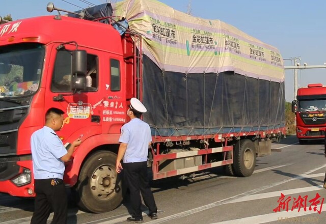 铁腕执法!华容多部门联合开展交通问题顽瘴痼疾专项整治行动