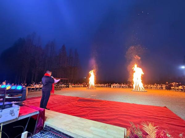 �º���ѧԲ���ٰ� 2026����Ԫ����ӭ�´���...