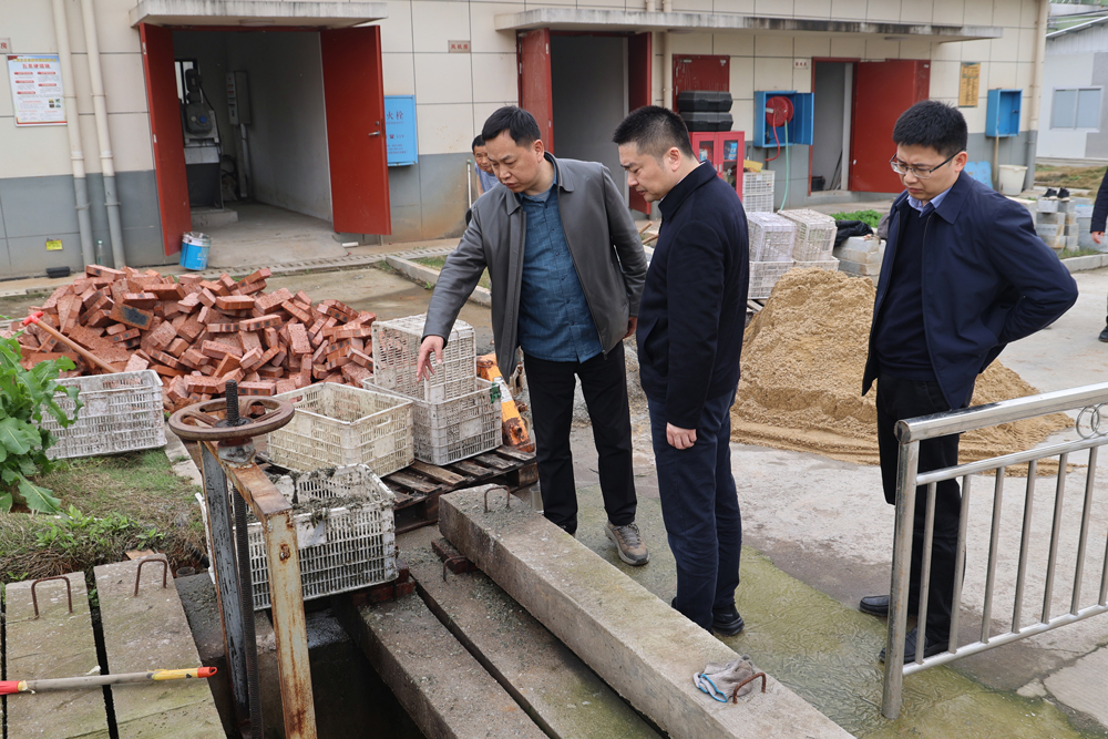 ���桢ë�Ŀ������ظ�����������Ŀ�����չ