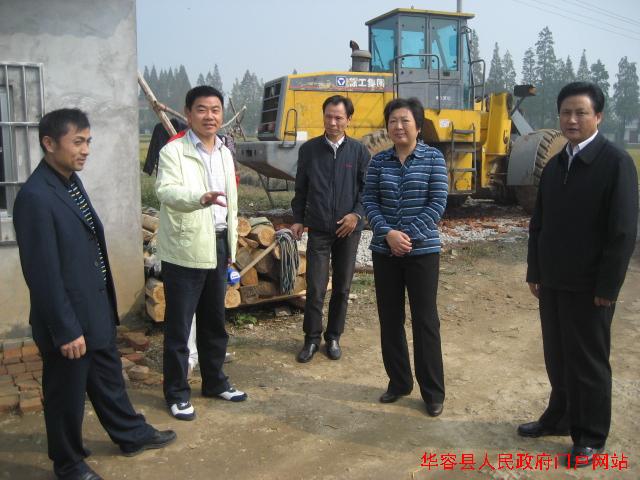 康代四书记点评万庾镇创先争优活动